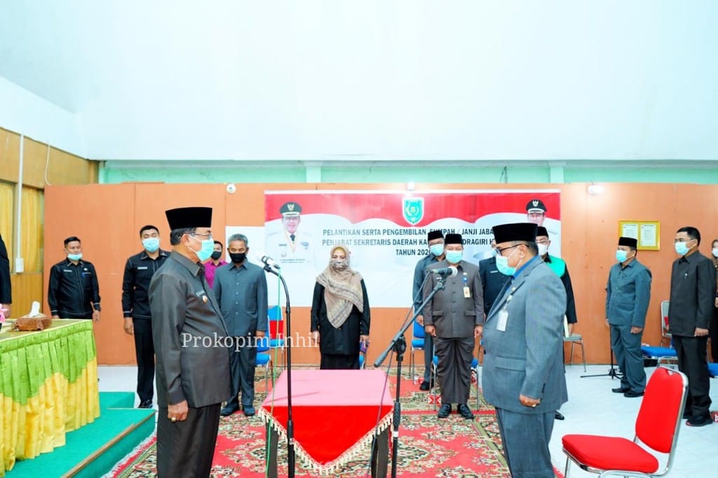 Taati Protokol Kesehatan, Bupati HM. Wardan Lantik Penjabat Sekda Inhil