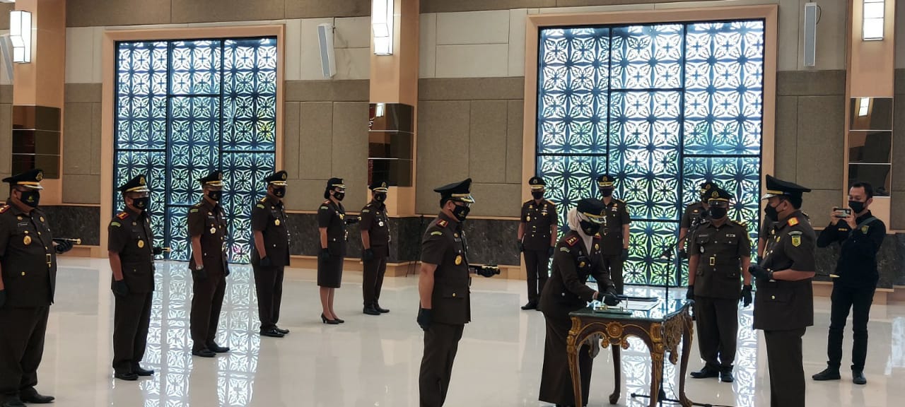 Pelantikan dan Sertijab Kajari Pelalawan Oleh Kajati Riau Â Dr Jaja Subagja SH MH