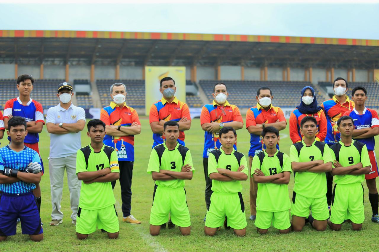 Gubri Buka Kerjurda U-16,  Sekaligus Meluncurkan Program Inovasi Si Anak Bola