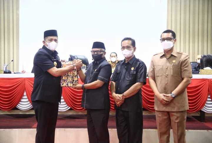 KUA-PPAS RAPBD Meranti 2022 di Tanda Tangani