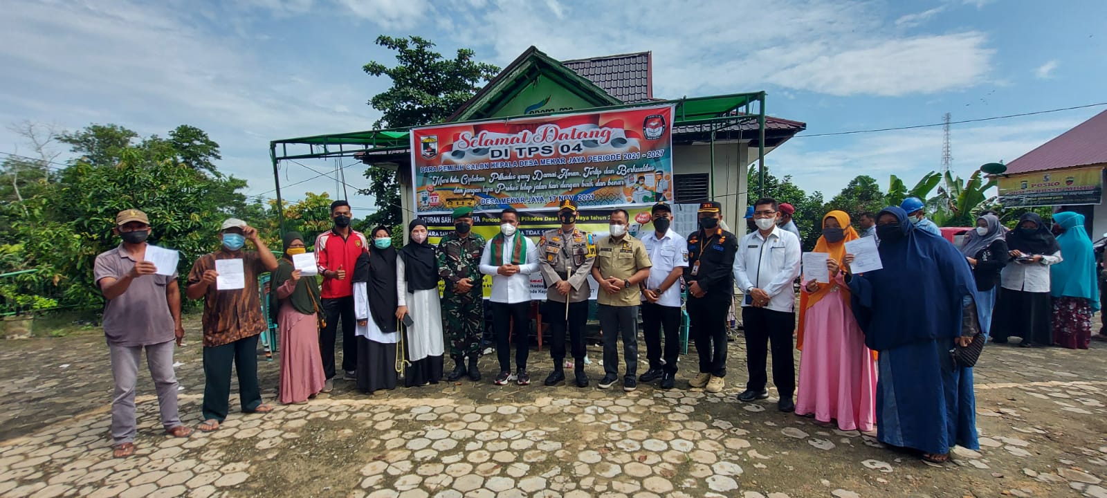 Bupati Pelalawan Monitoring  Pilkades Serentak