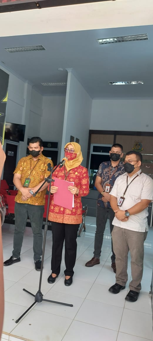 Gelar Konfrensi Pers Kejari Pelalawan Ungkap Dugaan  Korupsi  Penimbunan Lahan MTQ PUPR 2020