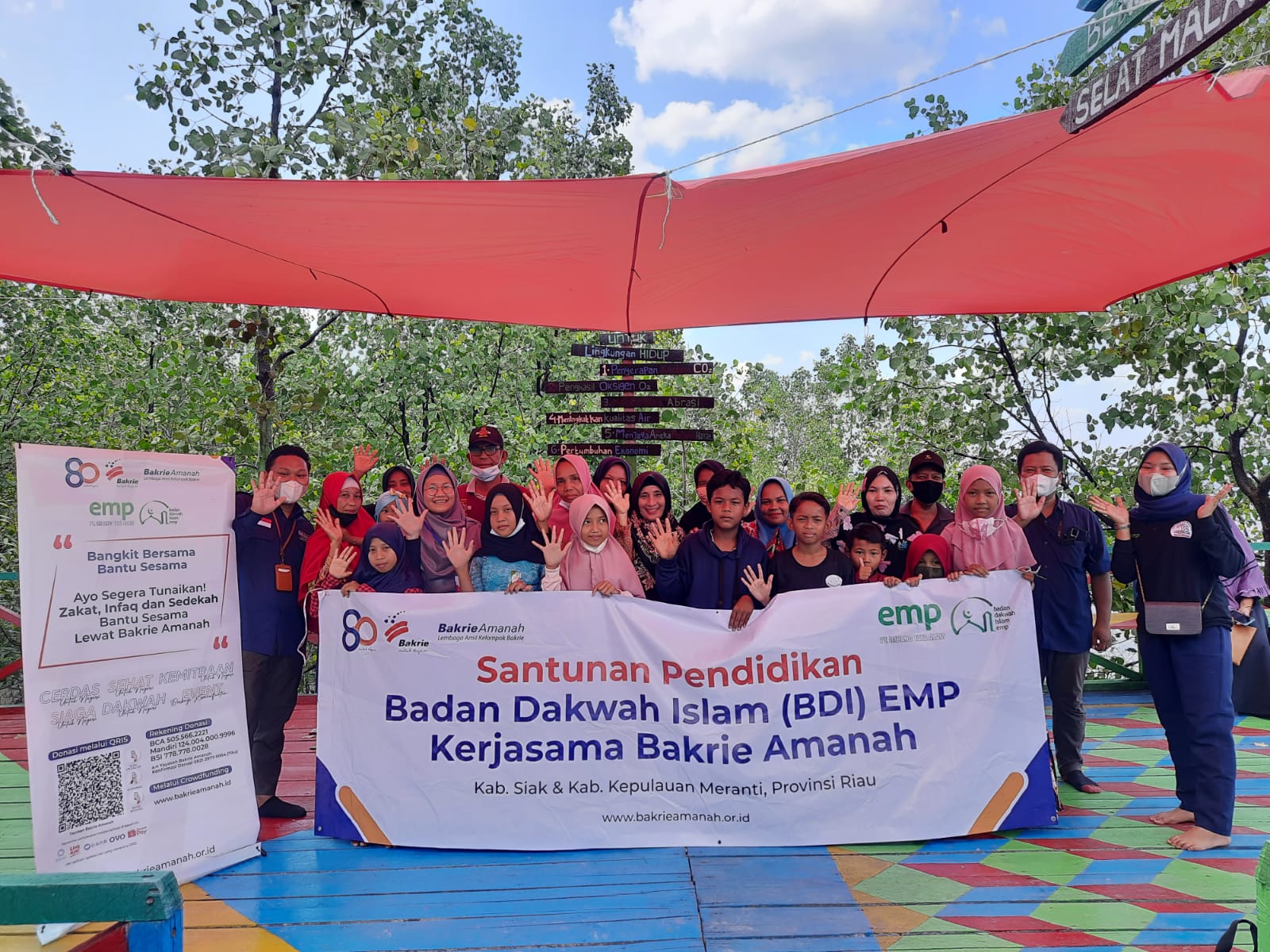 BDI EMP Bersama Tim Bakrie Amanah Salurkan Santunan Pendidikan di Dua Kabupaten