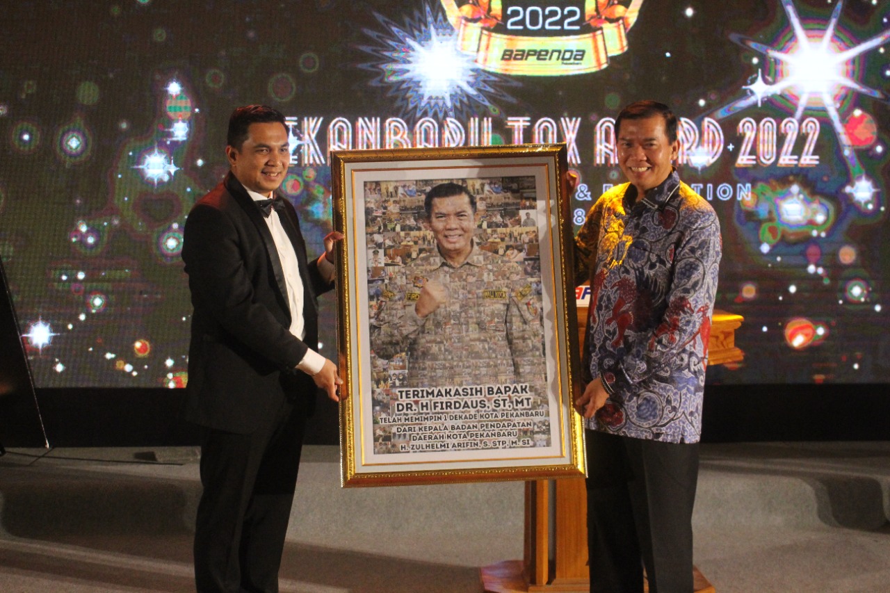 Galeri Foto Tax Award 2022, Bapenda Kota Pekanbaru Apresiasi Wajib Pajak Terpilih