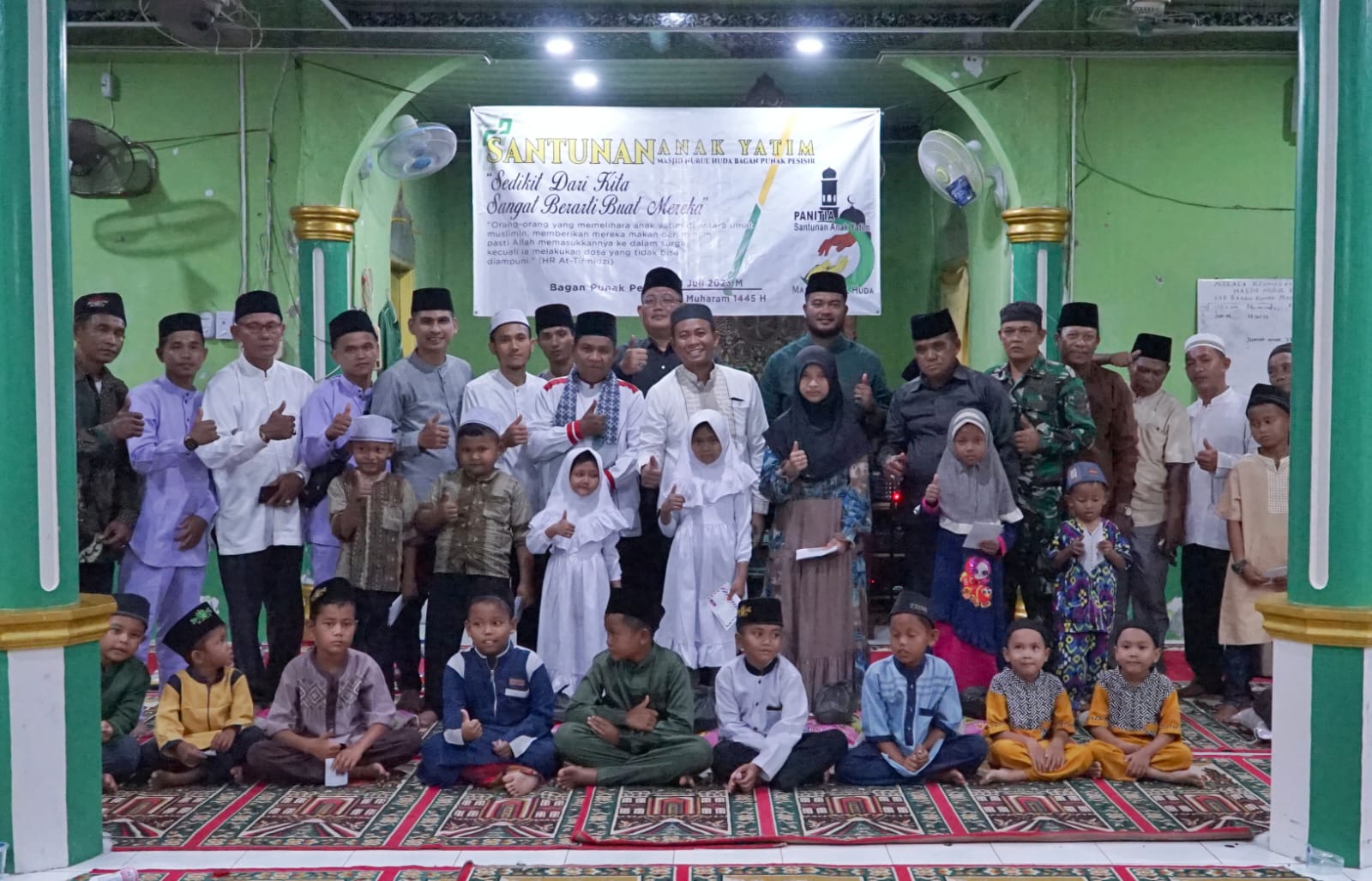 Peringati 10 Muharram, Wabup Rohil Santuni Anak Yatim di Masjid Nurul Huda