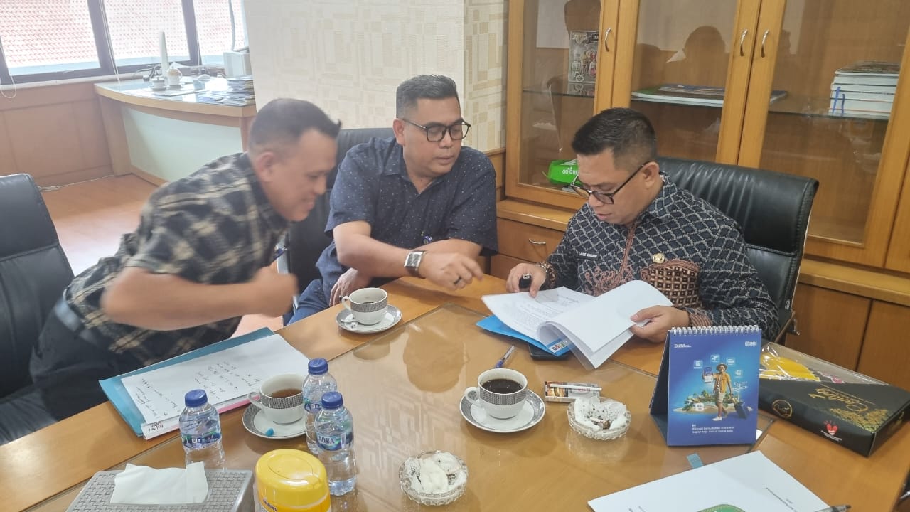 Bahas Aspek Transmigrasi, Disnakertrans Riau Koordinasi dengan Kemenaker RI