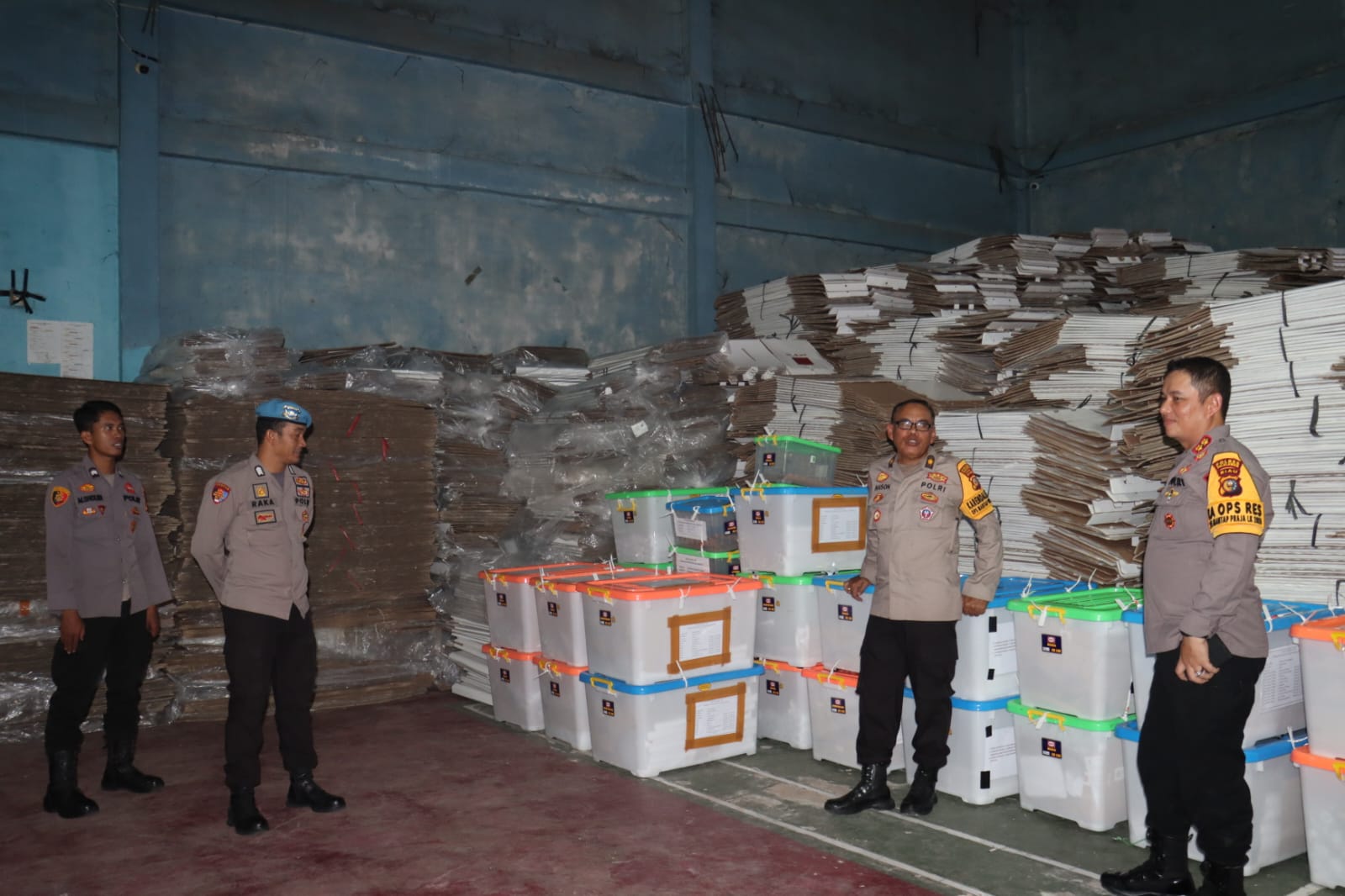 Pastikan Situasi aman Kapolres Pelalawan Pantau Rapat Pleno PPK dan Gudang Logistik KPU Pelalawan