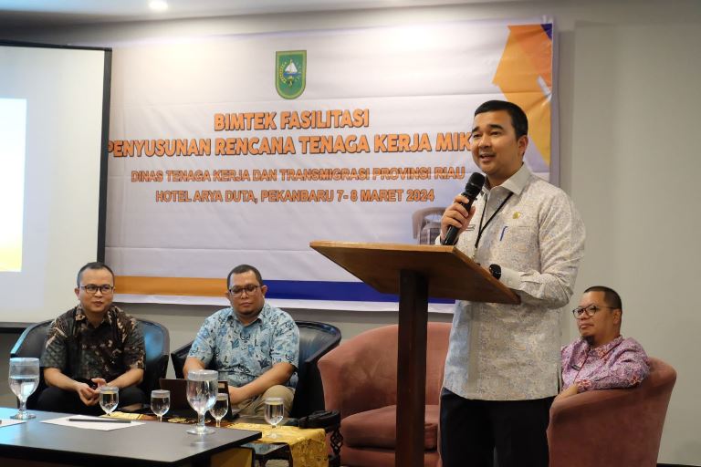 Disnakertrans Riau Gelar Bimtek Penyusunan Tenaga Kerja Mikro, ini Tujuannya