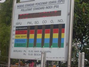  Warga di 7 Kawasan Ini harus Kurangi Keluar Ruangan