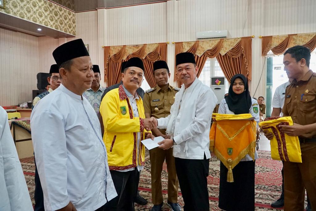 Diikuti 270 Peserta, Bupati Rohil Buka Bimbingan Manasik Haji Tingkat Kabupaten