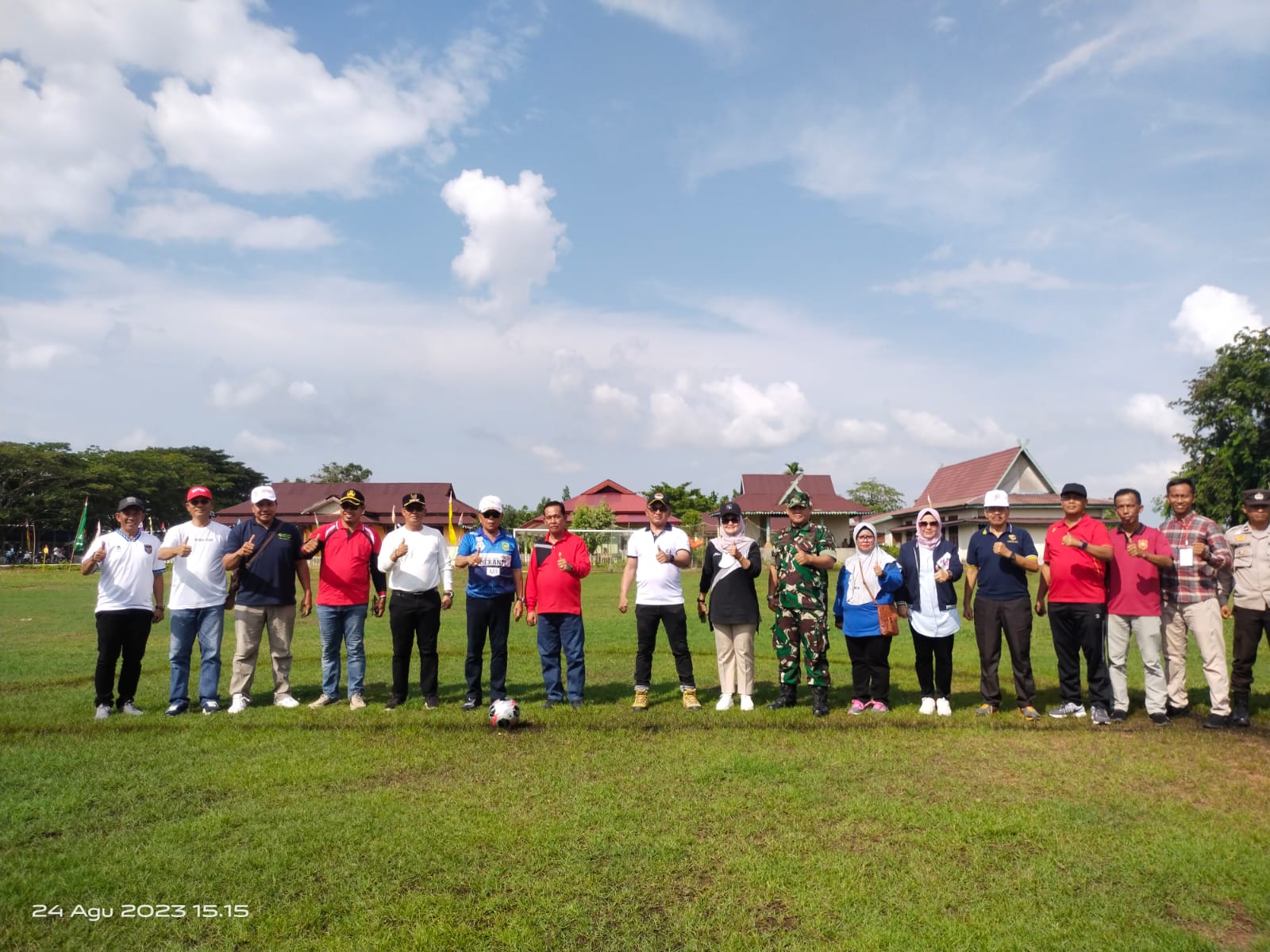 Disponsori EMP PT. ITA,Plt Bupati H Asmar Buka Turnamen Sepak Bola dan Volley Ball