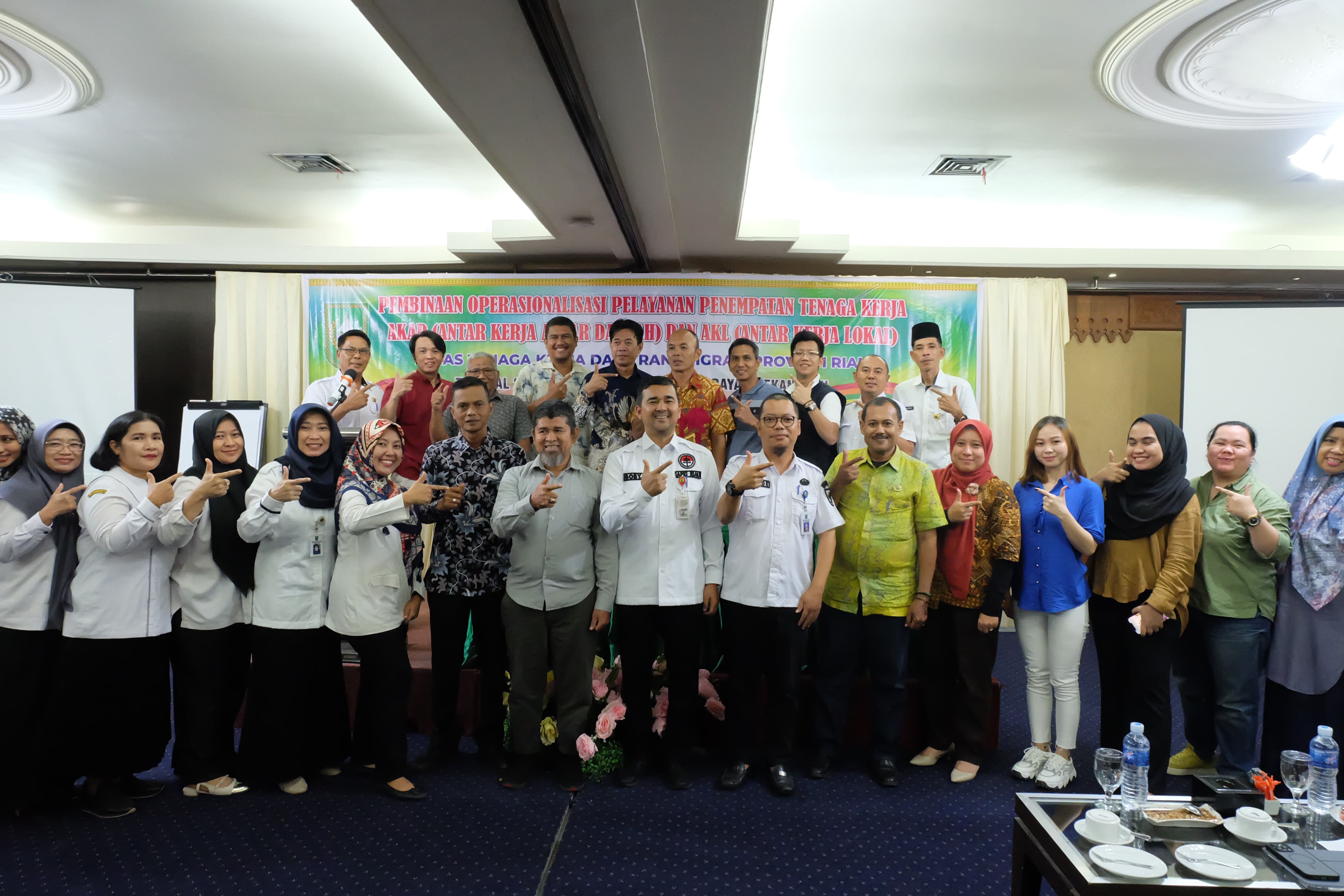 Tekan Pengangguran Disnakertrans Riau Sosialisasi AKAD