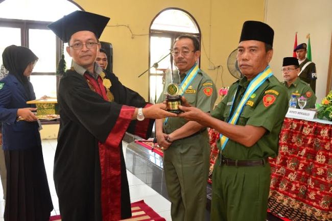 Selain Bupati, Tokoh Agama Juga Terima Anugerah STAIN Award