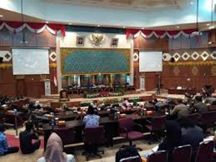 Dewan Gelar Paripurna Ranperda Perlindungan Hak Perempuan dari Kekerasan 