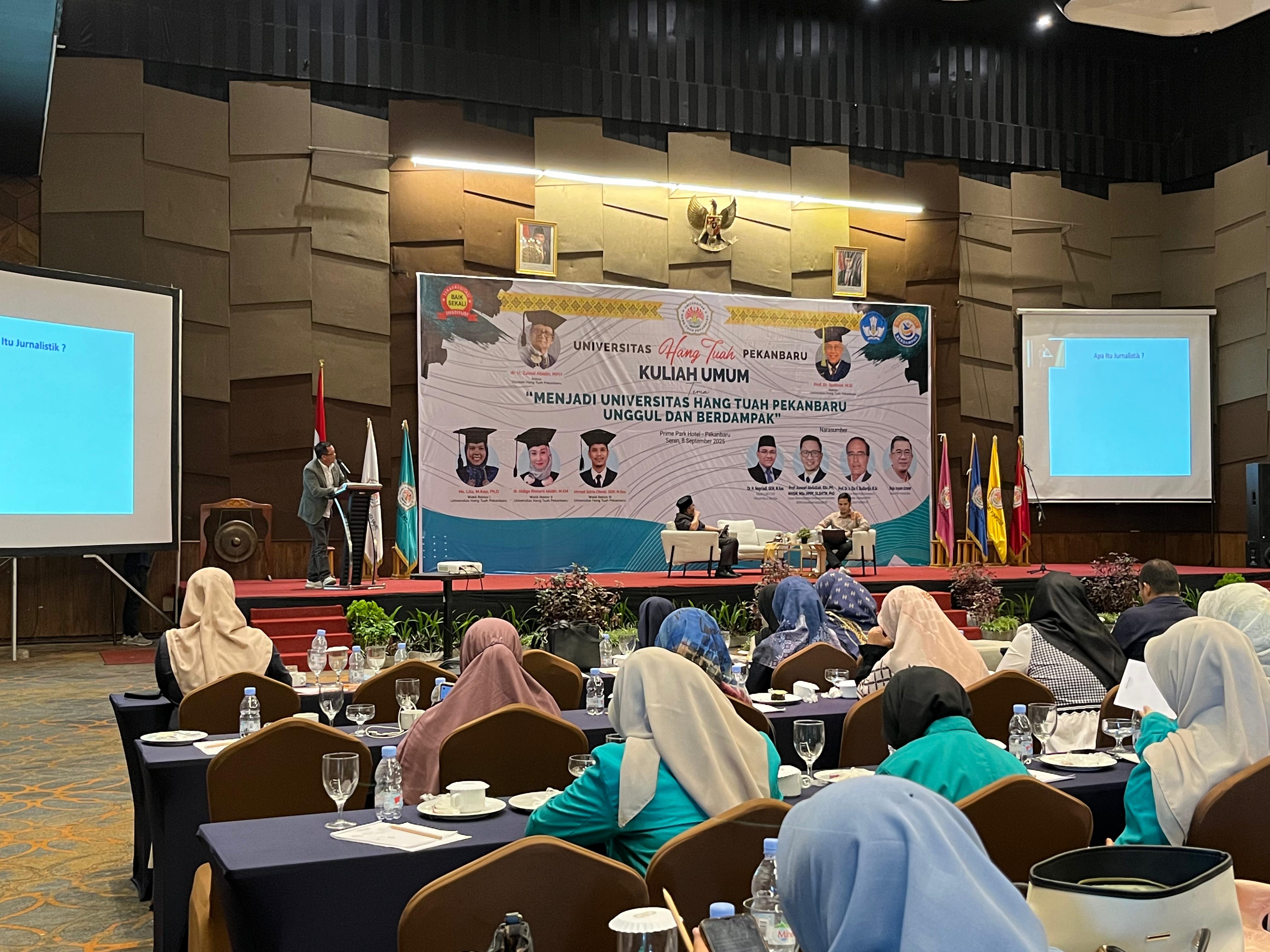 Ketua PWI Riau Raja Isyam Paparkan Tantangan Jurnalis di Tengah DigitalisasiKetua PWI Riau Raja Isyam Paparkan Tantangan Jurnalis di Tengah Digitalisasi