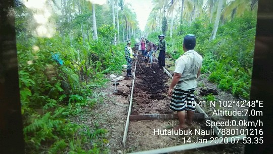 Anggota TNI Goro Bersama Warga Menjadi  Kegiatan Rutin Bulanan