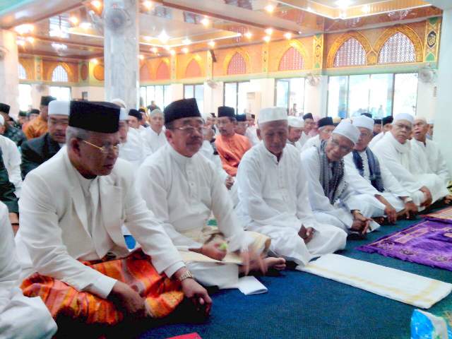 Sebab Hujan, Pejabat Bengkalis Sholat Idul Adha 1435 H di Masjid Istiqamah