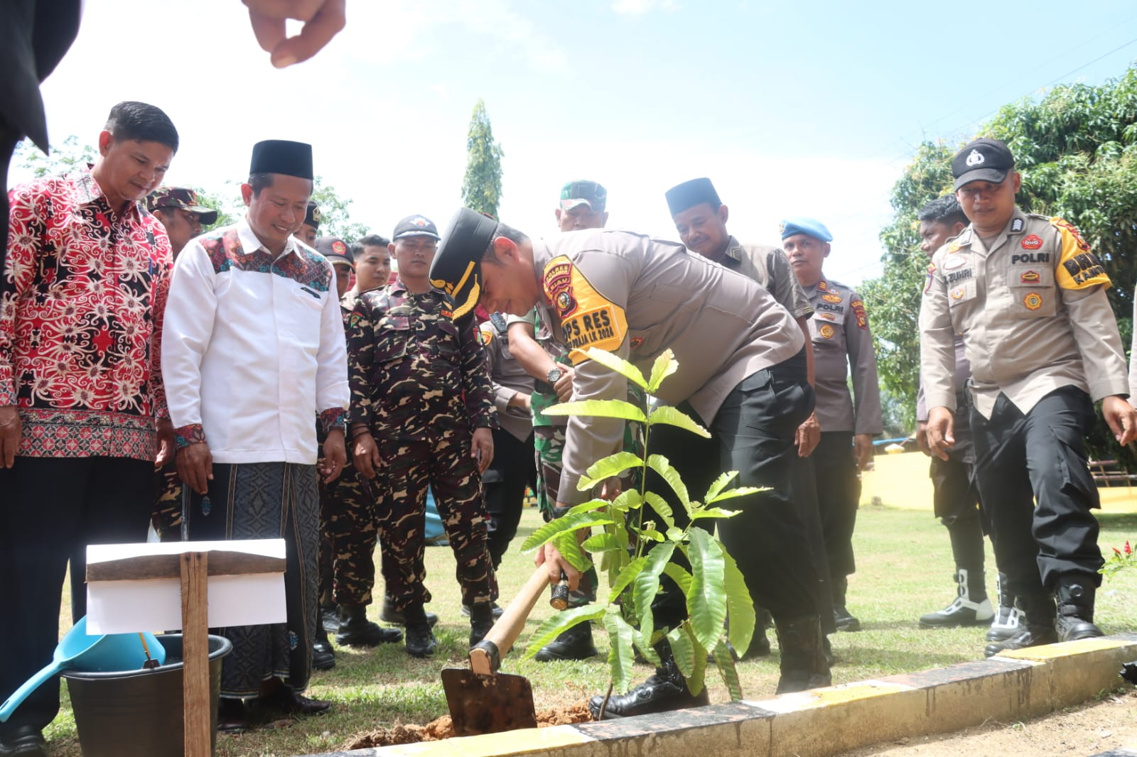 Kapolres Pelalawan Jamin Keamanan Pilkada 2024 dalam Kunker di Polsek Ukui