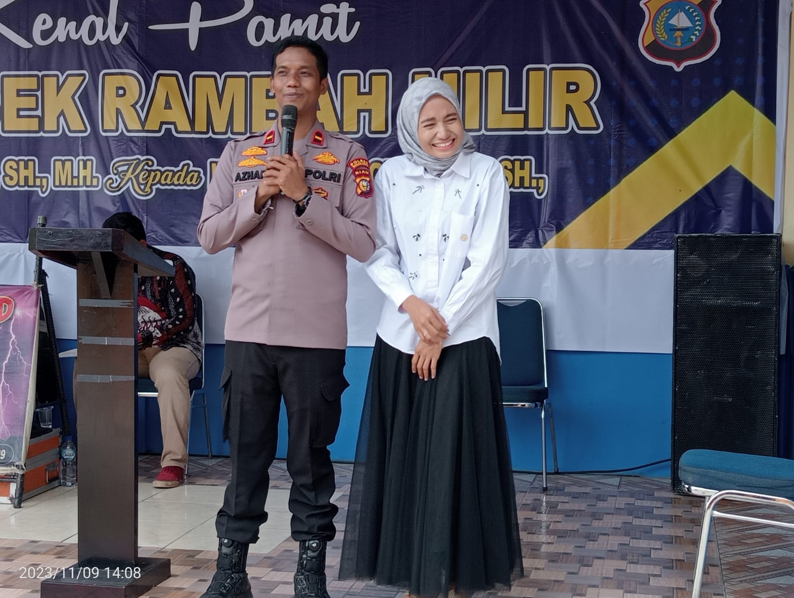 Masyarakat Rambah Hilir Acungkan Jempol pada Kapolsek Deby Azhar, yang Pindah ke Polda Riau