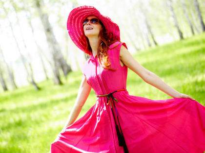 Baju Warna Cerah Bisa Buat Anda Lebih Bahagia