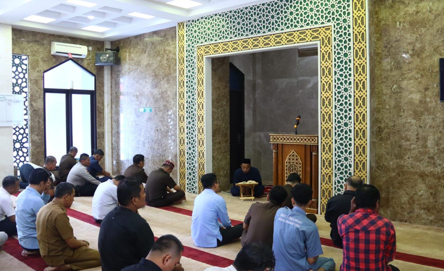 Tausiyah Ust. Chairul Ichwan, S.Pdi di Masjid Al-Mizan Kejati Sampaikan Amalan yang Disyariatkan oleh ALLAH Subhanahu wa ta'ala