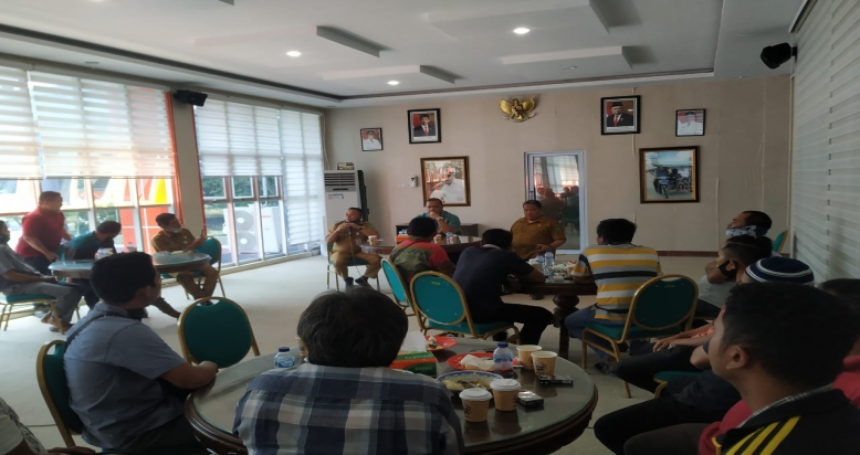 Hibur Masyarakat, Musisi Indragiri Tampil Bersama Dihalaman Kantor Bupati