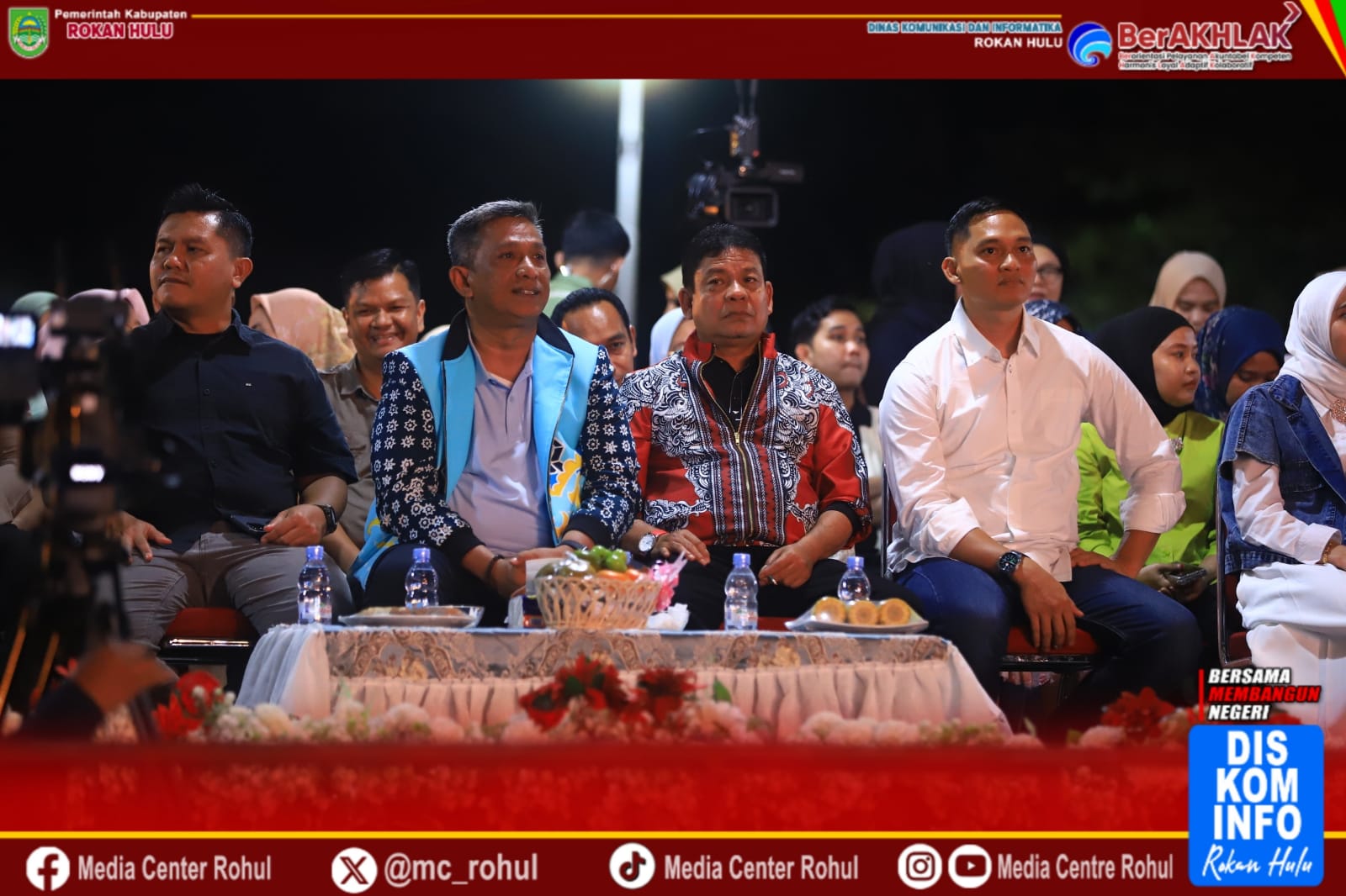 Ratusan Ribu Warga Padati Malam Puncak HUT ke-26 Rokan Hulu, Rayola dan Kotak Guncang Panggung Pesta Rakyat