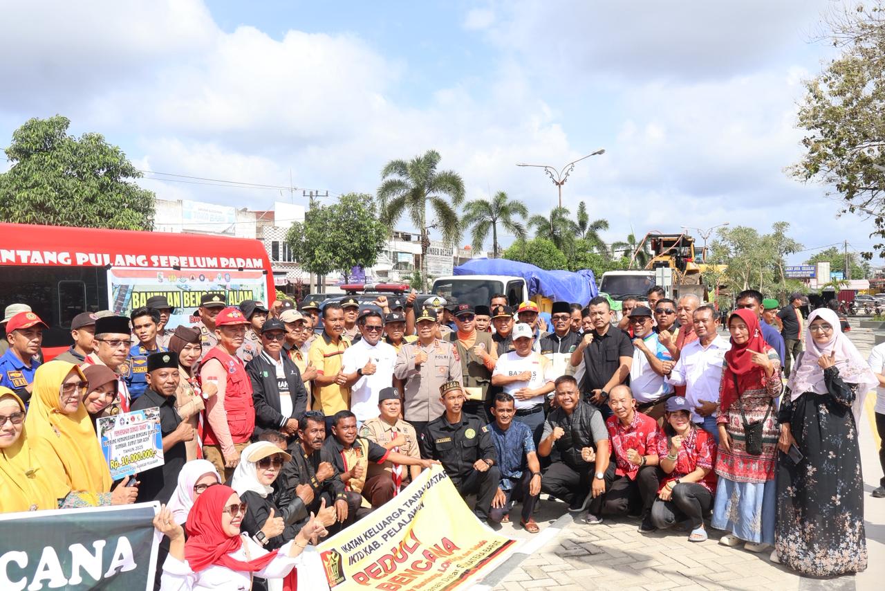 Relawan Pelalawan Dilepas ke Lokasi Bencana di Aceh, Sumut, dan Sumbar