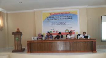 Mahasiswa Kukerta UR Gelar Seminar Peran Pemilih Pemula Pemilukada