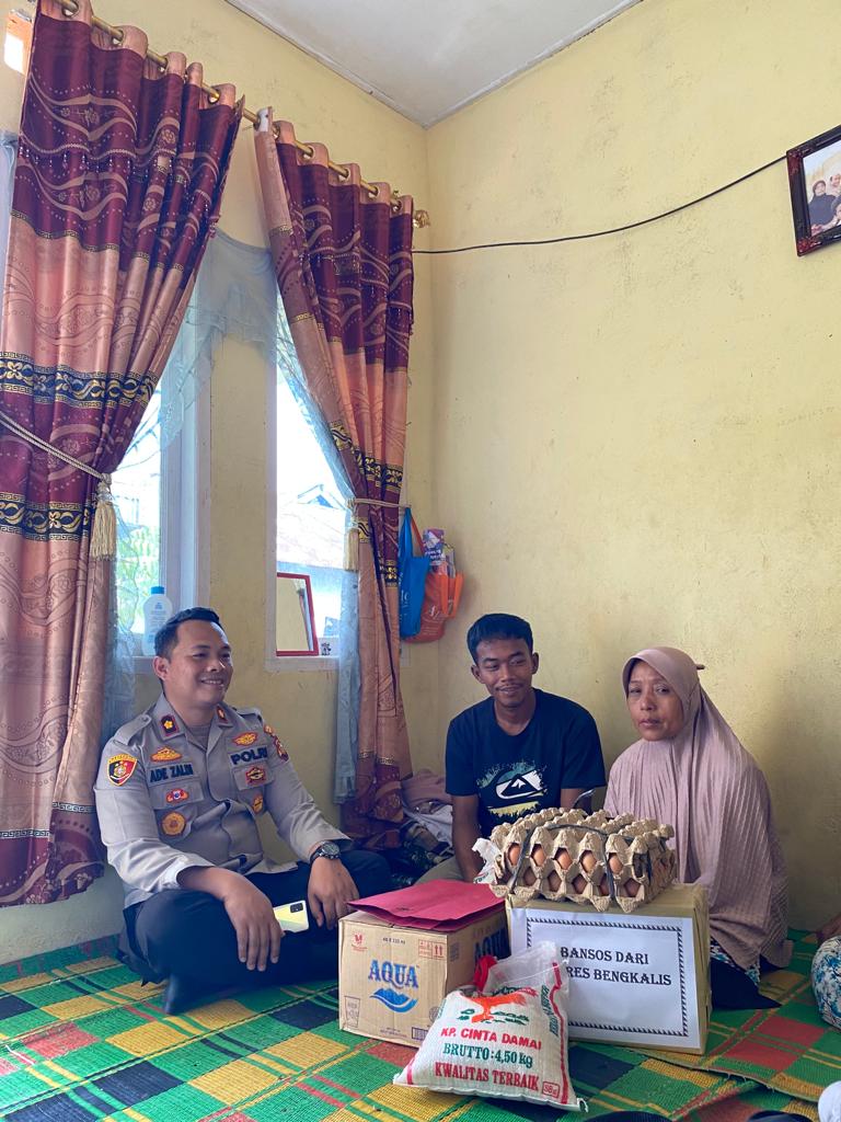 Terungkap Identitas Mr X, Kapolres Bengkalis Beri Santunan Ke Keluarga Korban