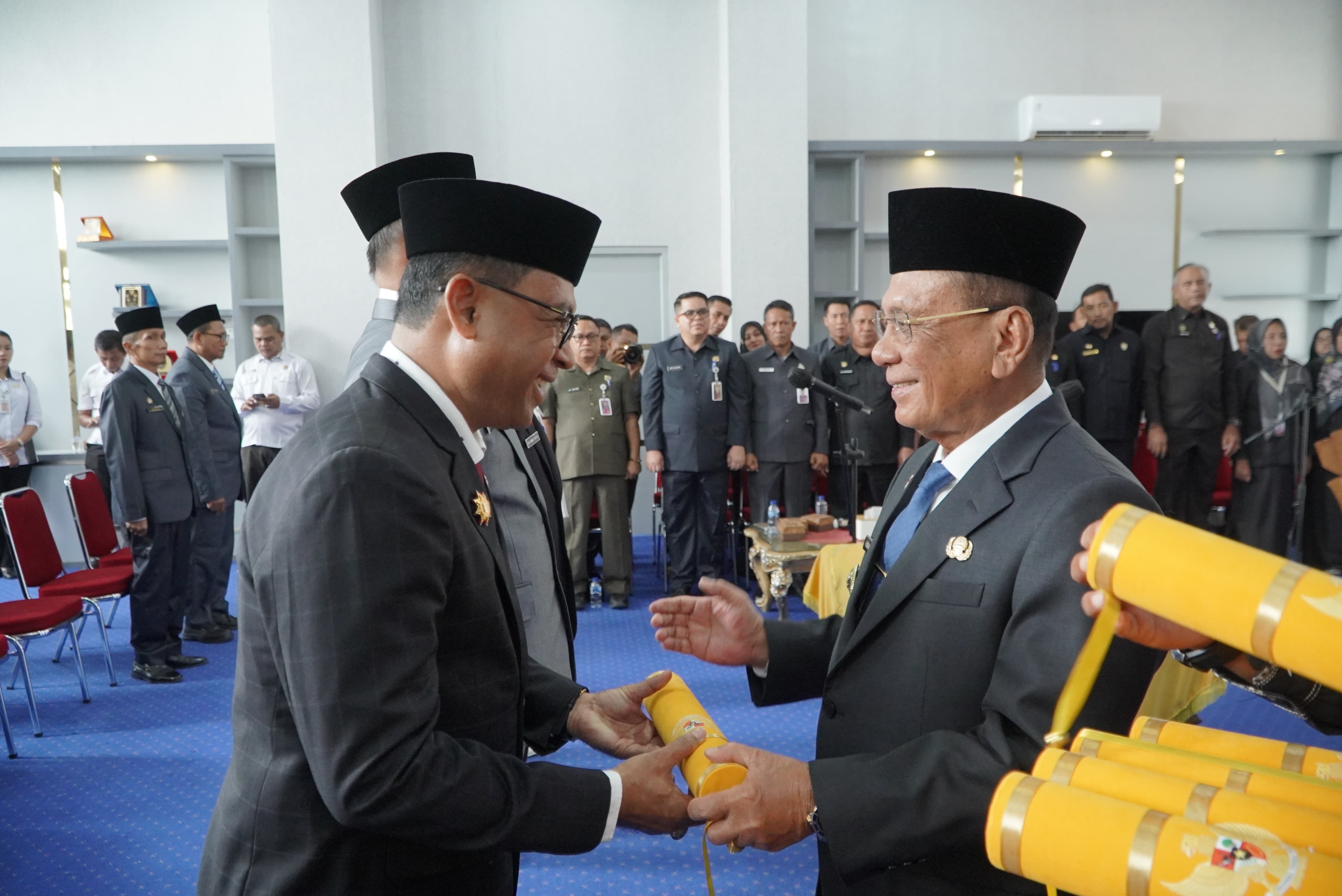 Dorong Kinerja dan Pelayanan Publik,  Bupati Bistamam Lantik Puluhan Pejabat