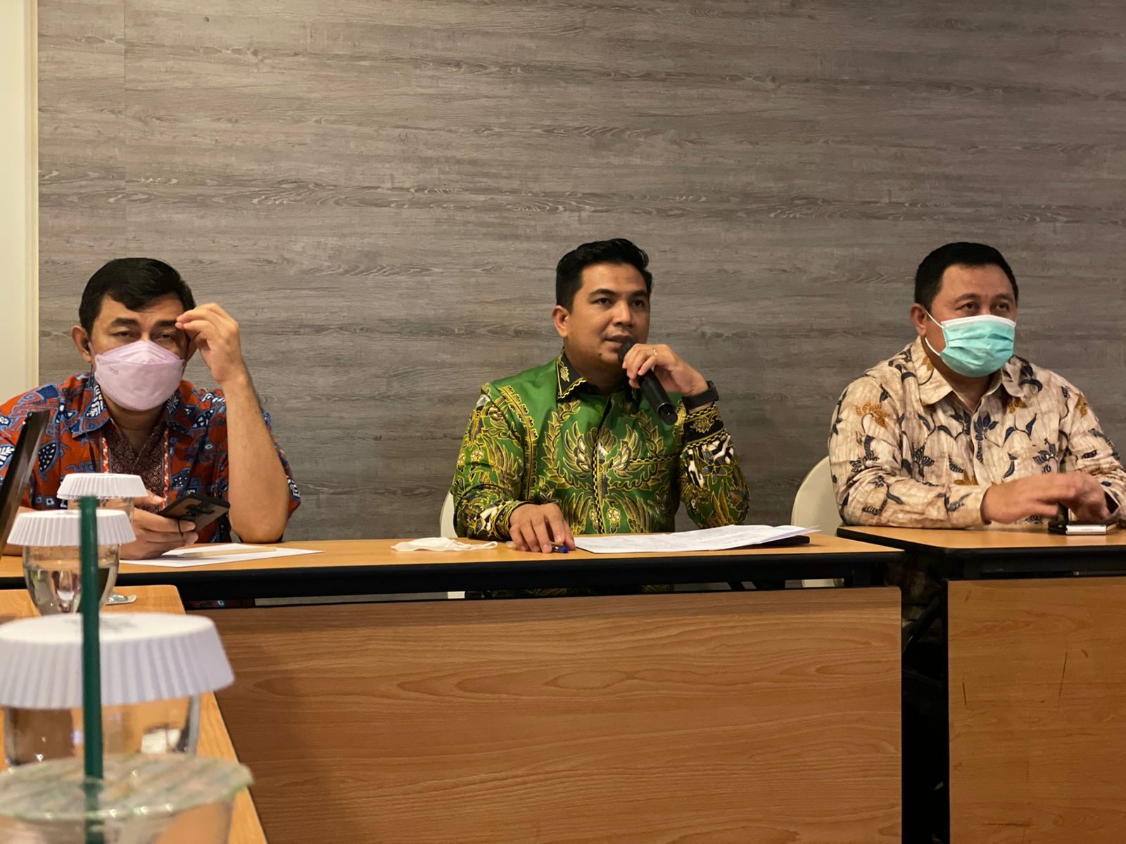 Kepala Bapenda H. Zulhelmi Arifin Menjadi Narsum di Acara Kemendagri dan Bank Dunia