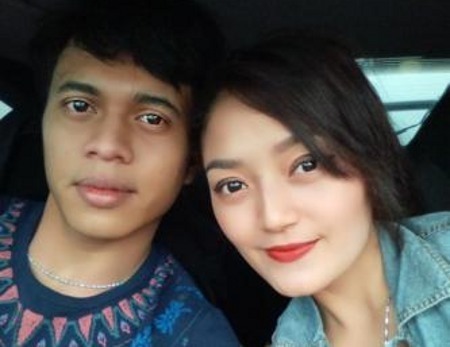 Gaya Pacaran Siti Badriah Selama Ramadan