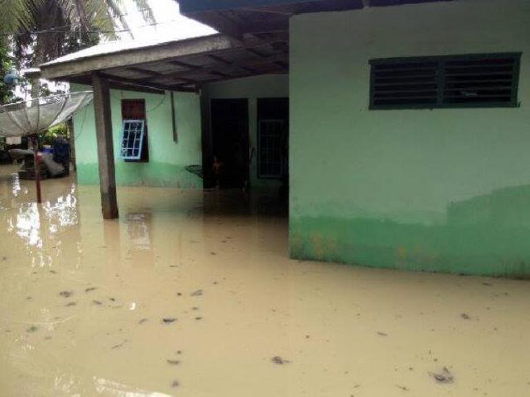 Ratusan Rumah Warga Kuansing Terendam Banjir