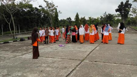 Jelang Ujian Nasional, Siswa SMP Juara Pekanbaru Ikuti Outbound