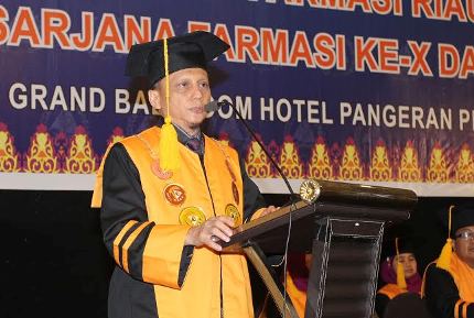 STIFAR Riau Lepas 96 Wisudawan Angkatan ke -XI dan Angkatan ke-X