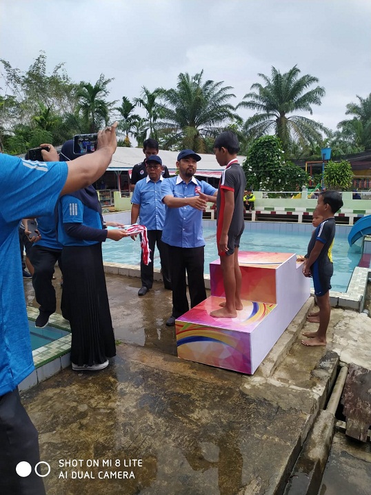 Porkab I Rohil, Kecamatan Basira Raih Juara Pertama di Cabor Renang