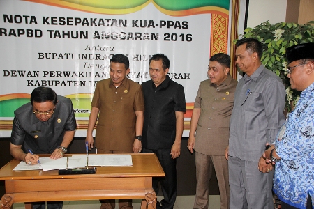 Pemkab Inhil dan DPRD Tandatangani Nota Kesepakatan KUA-PPAS RAPBD TA. 2016