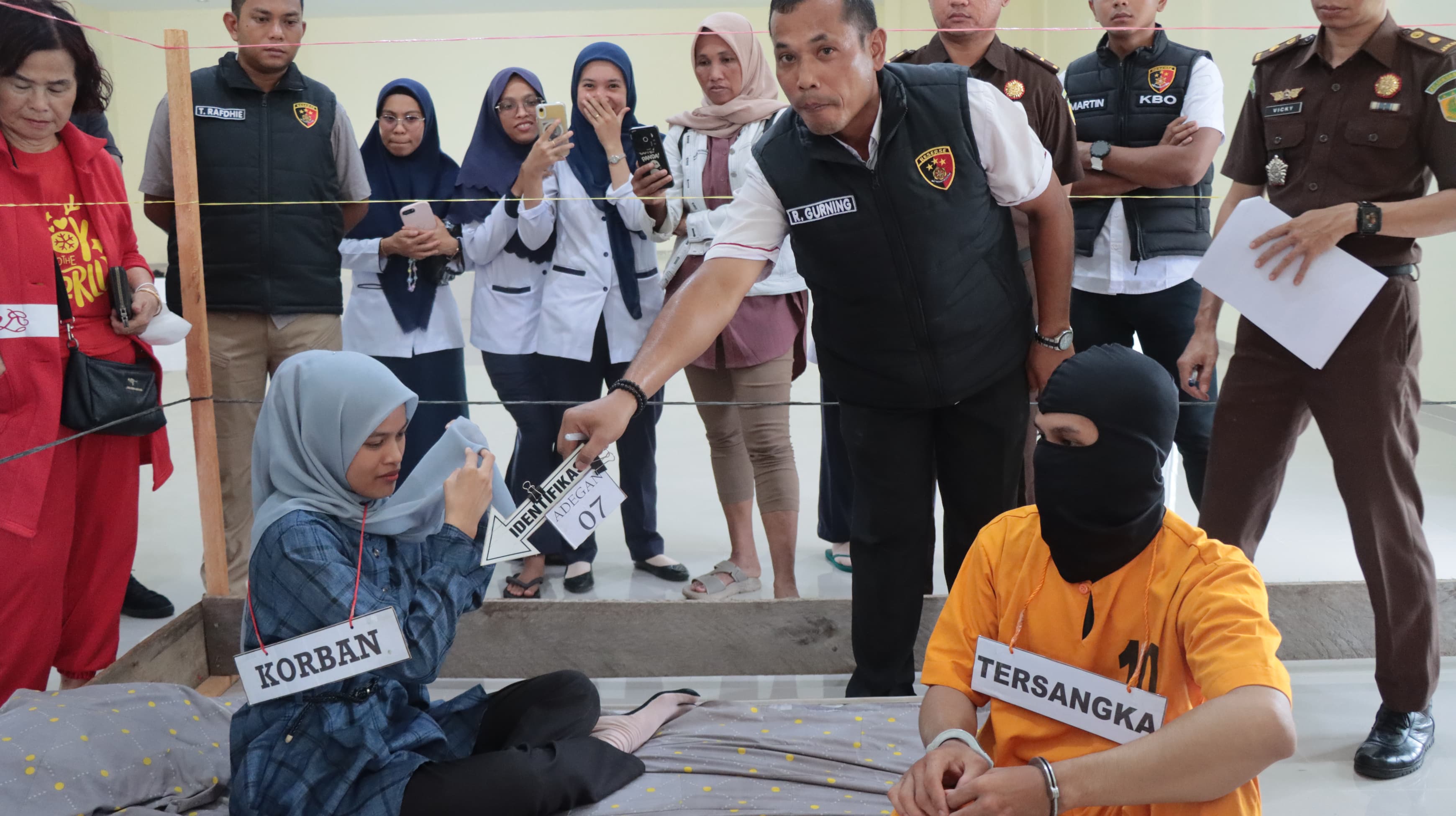 Satreskrim Polres Kep Meranti Gelar konferensi Pers dan Rekontruksi Kasus Pembunuhan Wanita Muda
