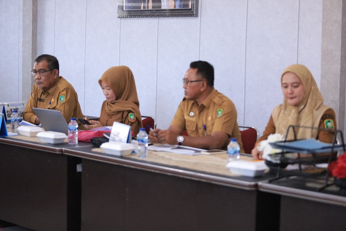 Komisi III DPRD Meranti Rapat Dengar Perdapat Terkait Pemutahiran Data Penerima Bansos