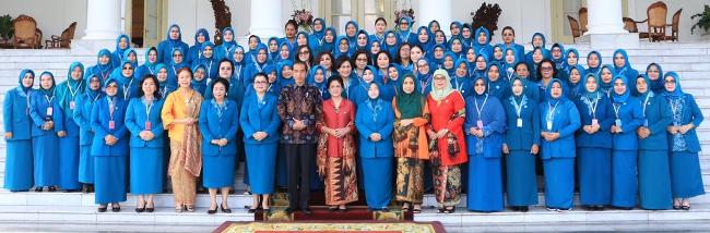 Puncak Rakornas PKK 2019, Ketua TP-PKK Inhil Ikuti Dialog Interaktif Bersama Presiden dan Ibu Negara