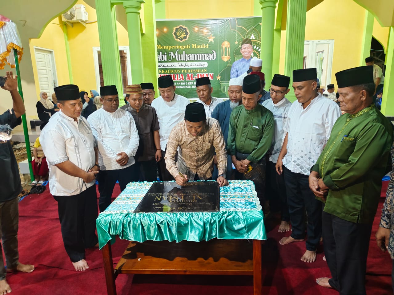 Plt Bupati Sulaiman Resmikan Musholla di Bagan Batu