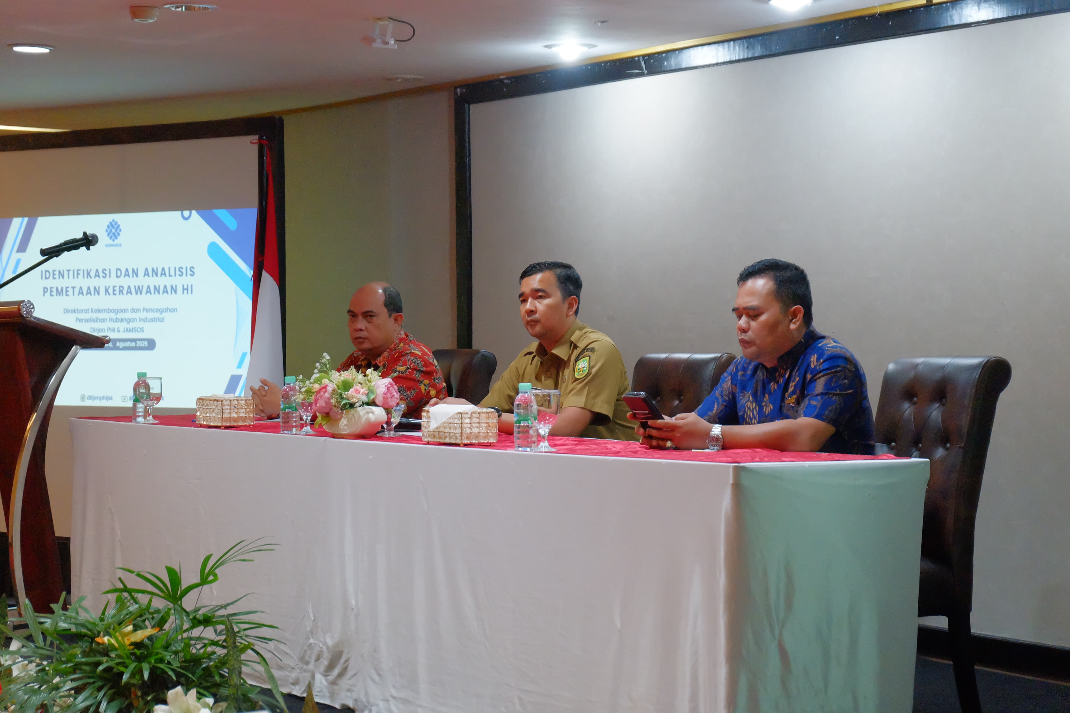 Ditjen PHI Gelar Edukasi Tentang Penyelesaian Perselisihan Hubungan Industrial