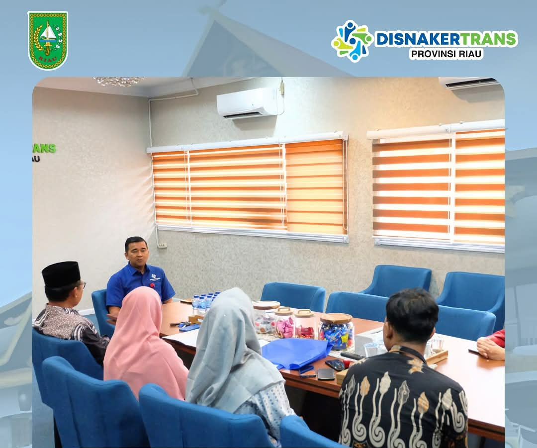 Disnakertrans dan SMK Muhammadiyah 2 Pekanbaru Jalin Kerjasama Penempatan Magang Siswa