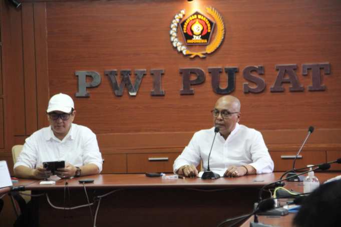 PWI Pusat Prihatin Pencabutan Kartu Liputan Istana Wartawan CNN Indonesia