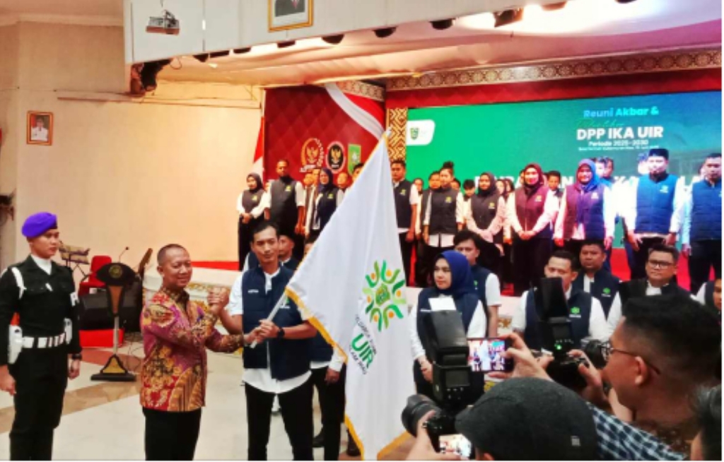 Dr Ragil Ibnu Hajar Resmi Dilantik Sebagai Ketua Umum IKA UIR: Siap Sinergi Majukan Riau dan Kampus