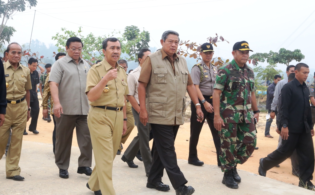 SBY Audiensi dengan Masyarakat Minas
