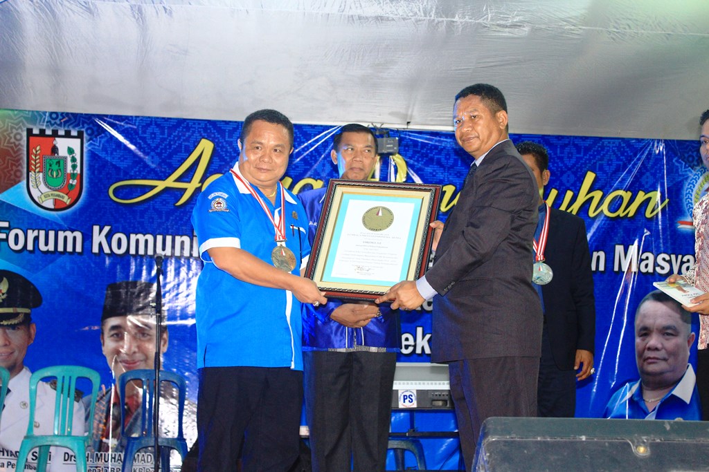 Pelantikan FK LPM Kecamatan dan Kelurahan se-Kota Pekanbaru pecahkan Rekor LEPRID