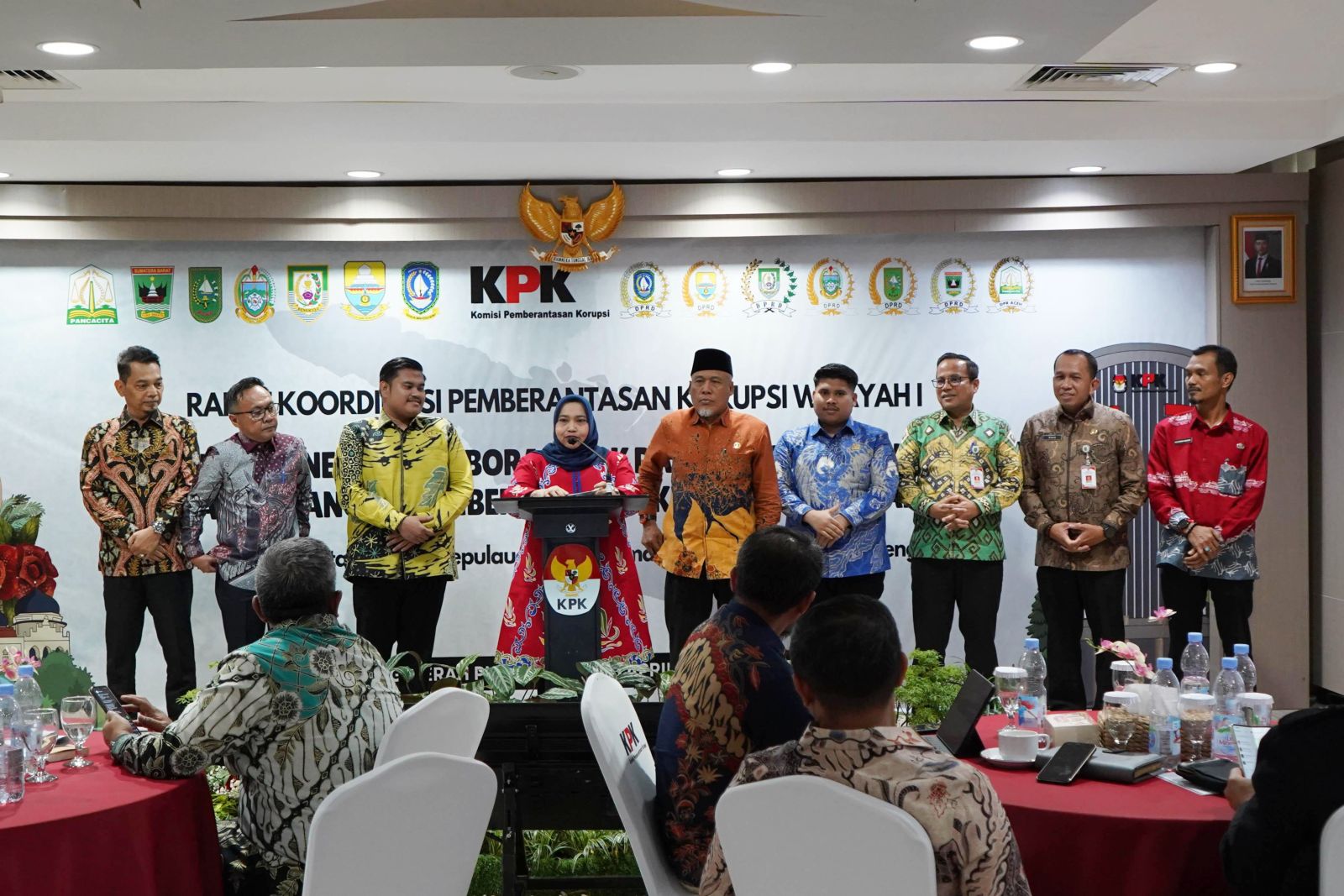 Hadiri Rakor Penguatan Sinergi KPK dan Pemda, Bupati Kasmarni Tegaskan Komitmen Bersama Cegah Korupsi