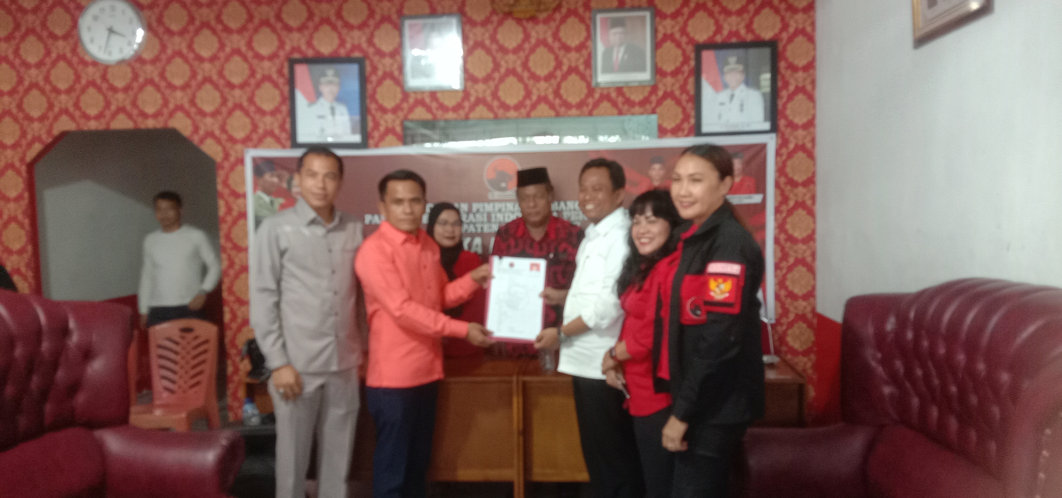 Sulaiman Serahkan Formulir Pendaftaran Penjaringan Cakada Ke Empat Parpol